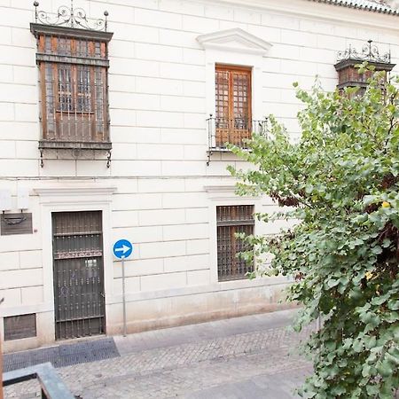 Modern & Nice Apartment. Old Town. Private Parking Севилья Экстерьер фото